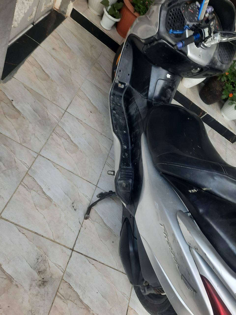 سلام عليكم للبيع فورزه ٠٨
سعره ٦٥٠
***********
