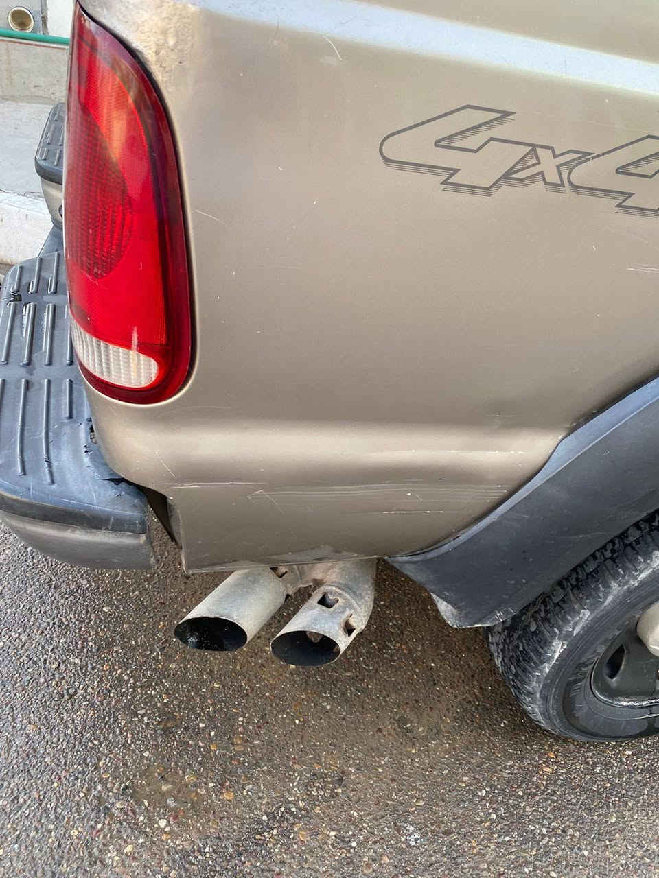 فورد f350
موديل ٢٠٠٧  ٨ سلندر كاز رقم انكليزي اربيل جديد هزتها تنتهي بال٢٠٢٨ تحويل مباشر بأسم صاحبها اني مكلف بالنشر 

للبيع فقط بدون مراوس

كشنات جلد منفصل كهربائي 

صدر امامي خلفي  

تخم تاير 

باتريات

تبريد 

كير 

محرك 

كلهن بحاله جيده 

دبل تانكي 

ترايك من بغداد للبصره 

السعر ١٢٠$

للاستفسار 0773686549


**إذا كنت صاحب هذا الإعلان وتريد حذفه لأي سبب، رجاءا أرسل رسالة إلى الدعم الفني**