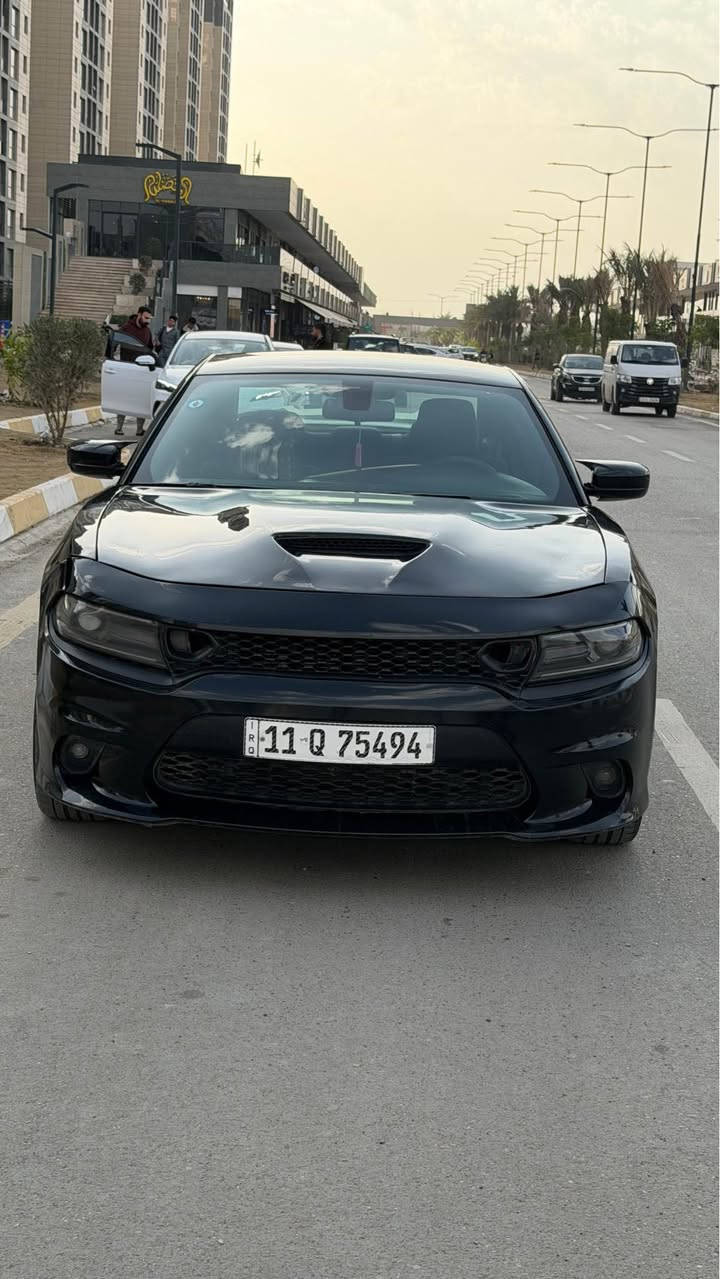 جارجر 2019 السععر ١٧٥ ورقه قفل قفل 
وارد امريكي ٦ سلندر ٣٦٠٠ بيها ٣ قطع صبغ جاملغات اماميه وبنيد بيها تصليح بالدواخل بدون تبديل مكينه كير حداديه تبريد كفاله سياره جاهزه وجديده بالعافيه عل ياخذها مكاني بغداد العامريه 
*********** بغداد, العراق
