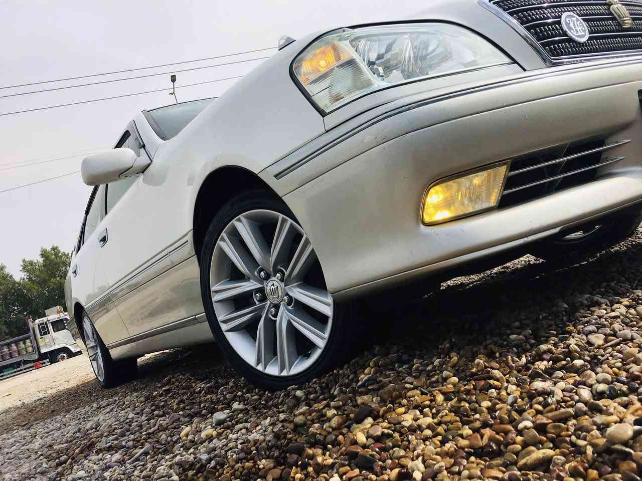 السلام عليكم ويل مع تخم تاير 17/215/75 للبيع ٣٥٠ ،*********** واتساب
