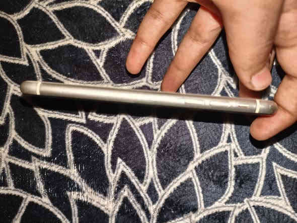 السلام عليكم
للبيع ايفون ١١ عادي
ذاكرة ١٢٨
مبدل بطارية وشاشة وفيس ايدي متوقف 
وزر الي ينصي والكتم متوقفة فقط الي يعلي يشتغل لازملهم تنضيف
السعر :١٥٠ قفل
مكاني الدورة 
***********
