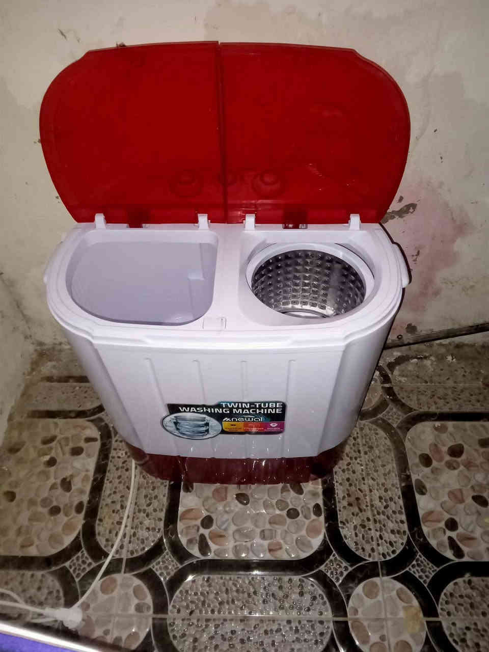 السلام عليكم غساله اخت جديده مستخدمه مره وحده فقط للبيع السعر 85 وبيه مجال قليل مكان كوت الاستفسار عله رقـم ‏‪0771 436 9750‬‏
