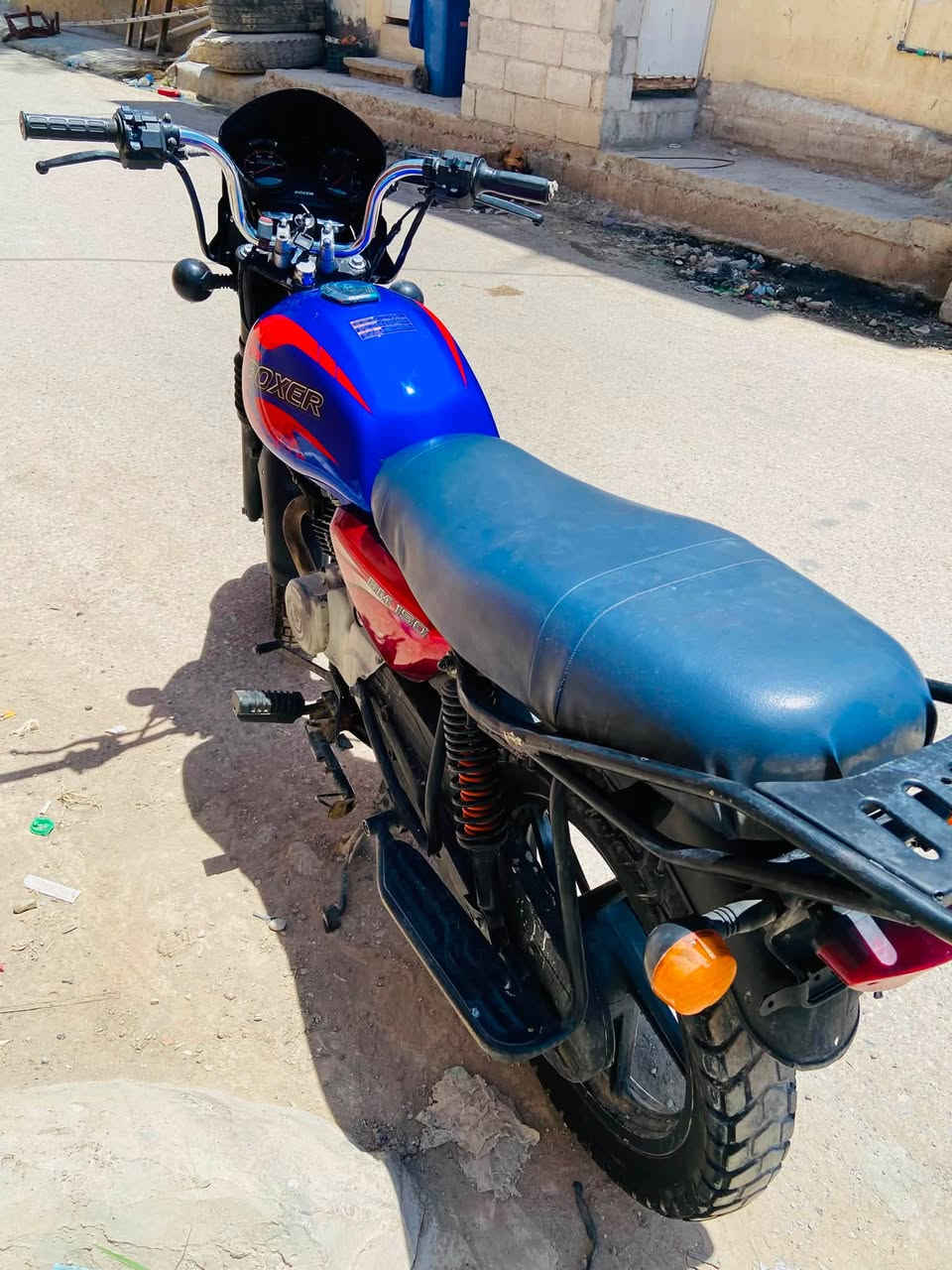 للبيع بوكسر بس التانكي مبدل مكينه لا تبخير لا تنقيص موديل ٢٢ جبلي السعر ٥٥٠ بيها مجال بصيط عوان بعقوبه ***********
