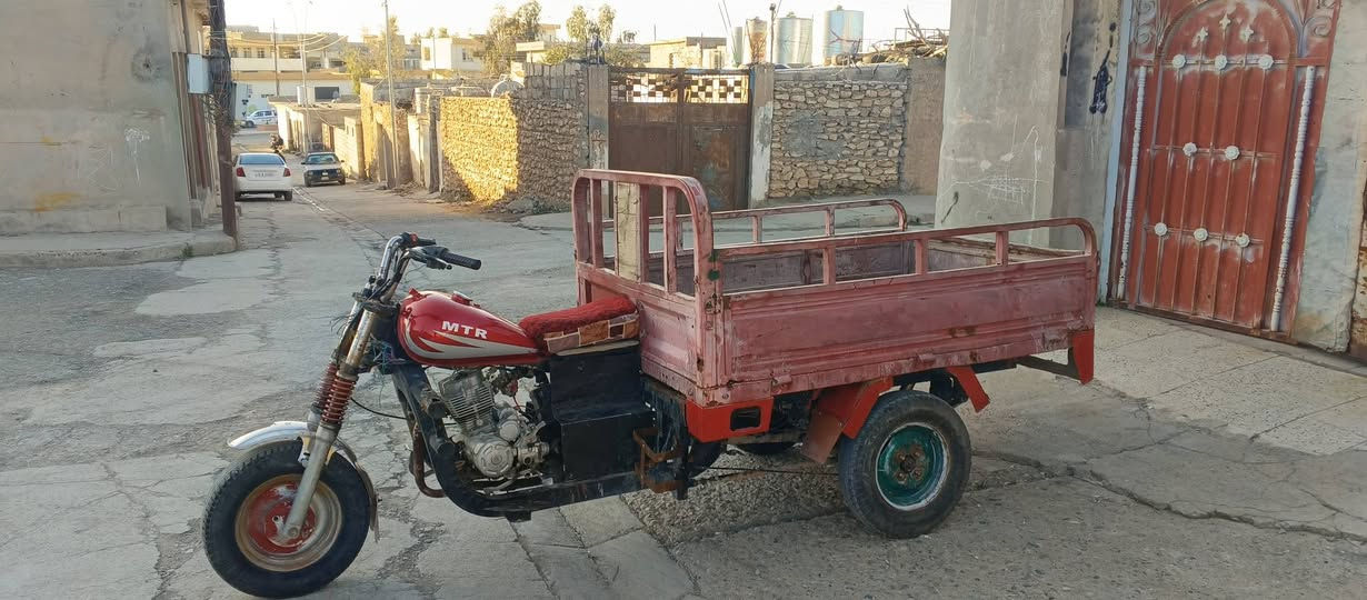 السلام عليكم اخواني ستوته للبيع شغال كامل جاهز محرك جديد اوراق موجود السعر 500 يرهم مراوسه دراجه ايراني عنوان عياضيه رقم تليفون ***********
