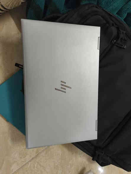 لابتوب للبيع شرط نضافة فول
الرام 16
والذاكره 512
الشاشه لمس 
قلاب 360xدرجه 
Hp ELITBOOK 1040 G7 cor i7
السعر تواصل واتس 
***********
