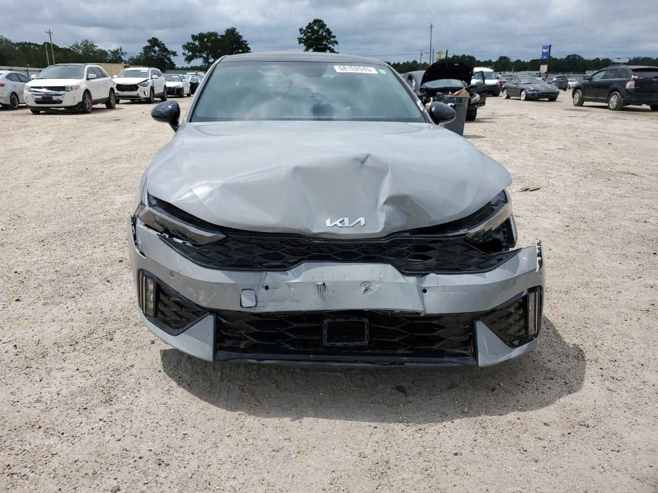 للبيع سياره مرقمه واجاهزه دخول كتاب شهداء سياره هاذه حادثه غيرهم ماكو  مواصفاته
للبيع – كيا K5 GT-Line 2025

فول فول مواصفات  بصمة بانورنما 

الحادث : موضح بلصور

المواصفات:

 • الموديل: 2025 الشكل الجديد 

 • اللون : اسمنتي

 • الفئة: GT-Line فول بانوراما

 •  أوتوماتيك 8 سرعات

 • المحرك: 4 سلندر  سعة 2.5 

 • شاشة لمس كبيرة متصلة الكترونية (قياس 10.25 )

 • نظام ملاحة GPS

 • نظام صوتي فاخر 

        . شاشة دشبول ديجتل إلكتروني 

 • بلوتوث + تايب سي + أبل كاربلاي + أندرويد أوتو لاسلكي بدون كيبل 

 • شحن لاسلكي للجوال

 • دخول وتشغيل ذكي (بصمة)

 • تشغيل عن بعد

 • مقاعد السائق كهرباء

 • تسخين المقاعد

 • نظام تكييف مزدوج 

 • إضاءة داخلية LED

 • نظام اختيار وضعيات القيادة (Eco - Sport - Comfort وغيرها)

 • حساسات أمامية وخلفية 360 درجة

 • كاميرا خلفية عالية الدقة

 • جنوط رياضية مقاس 18 إنش

 • أنوار أمامية LED بالكامل

 • أنوار نهارية DRL

 • أنوار خلفية لد متصلة 

 • مرايا كهربائية مع إشارات

 • زوائد رياضية GT-Line

 • نظام تنيبه السائق 

 • حساسات مطر وتحكم أوتوماتيكي بالمساحات

 • نظام إضاءة أمامية اوتماتيك

 • نظام مانع انغلاق المكابح (ABS)

 • نظام الثبات الإلكتروني (ESP)

 • نظام المساعدة في صعود المرتفعات

 • نظام مراقبة ضغط الإطارات (TPMS)

 • نظام تحذير التصادم الأمامي

 • نظام الكبح التلقائي في الطوارئ (توقف ذاتي) 

 • نظام القياده الشبه ذاتيه

 • نظام الحفاظ على المسافه الامنه

 • نظام التنبيه عند الخروج عن المسار

 • نظام المحافظة على المسار

 • نظام مراقبة النقطة العمياء

 • فرامل يد كهربائية مع Auto Hold

        .      إطفاء السيارة اوتوماتيكيا 

والكثير من المواصفات الاخرى

سعر 225 وبيه مجال بسيط 

رقم ***********
