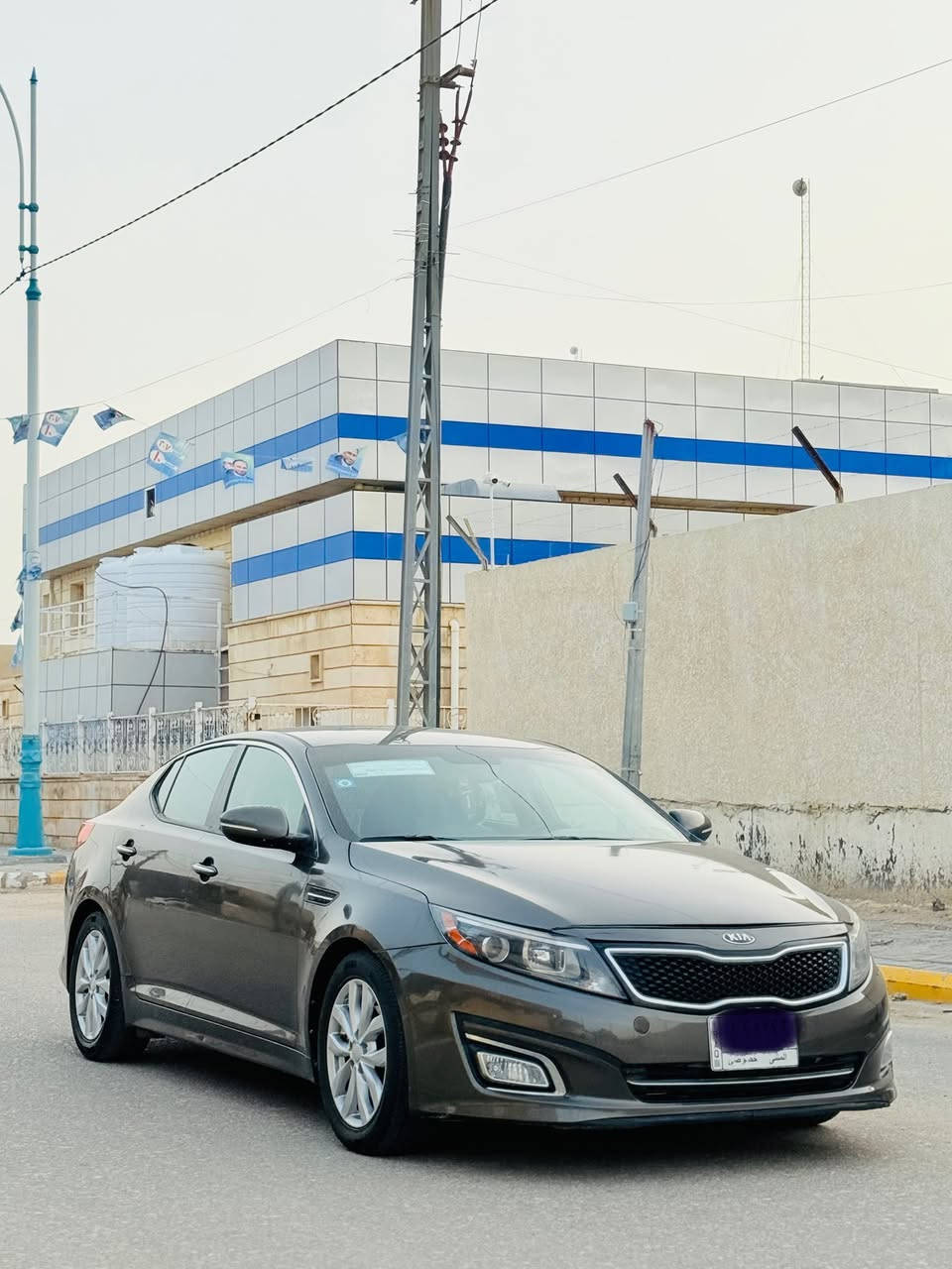 السلام عليكم أوبتيما 2014امريكي حره بسمي مداور ثاني يوم بيه بنيد صبغ بدون تبديل فول موصفات 1/1بصمه تشغيل بصمه أبواب كشن كهربائيه كشنات جلد قطعتين تبريد تحكم ستيرن جهتين شاشه كامره دواره حساس خلفي محرك 2400سياره جديده وجاهزه كير مكينه حداديه تخم تاير تبريد ما ناقصه شي جديده بمعنى كلمه سعر 116وبيه مجال لاستفسار ***********مكان السماوه المركز
