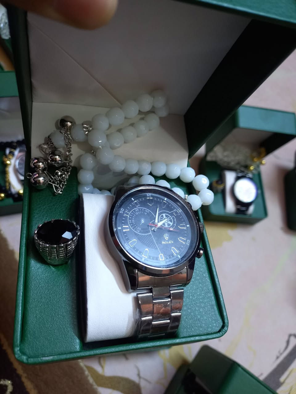 بكج ساعات رجالي ماركه ويا سبحه ومحبس يجنن 😍
سعر قطعه ويا بكج ١٢ الف فقط +توصيل مجاني😊


**إذا كنت صاحب هذا الإعلان وتريد حذفه لأي سبب، رجاءا أرسل رسالة إلى الدعم الفني**