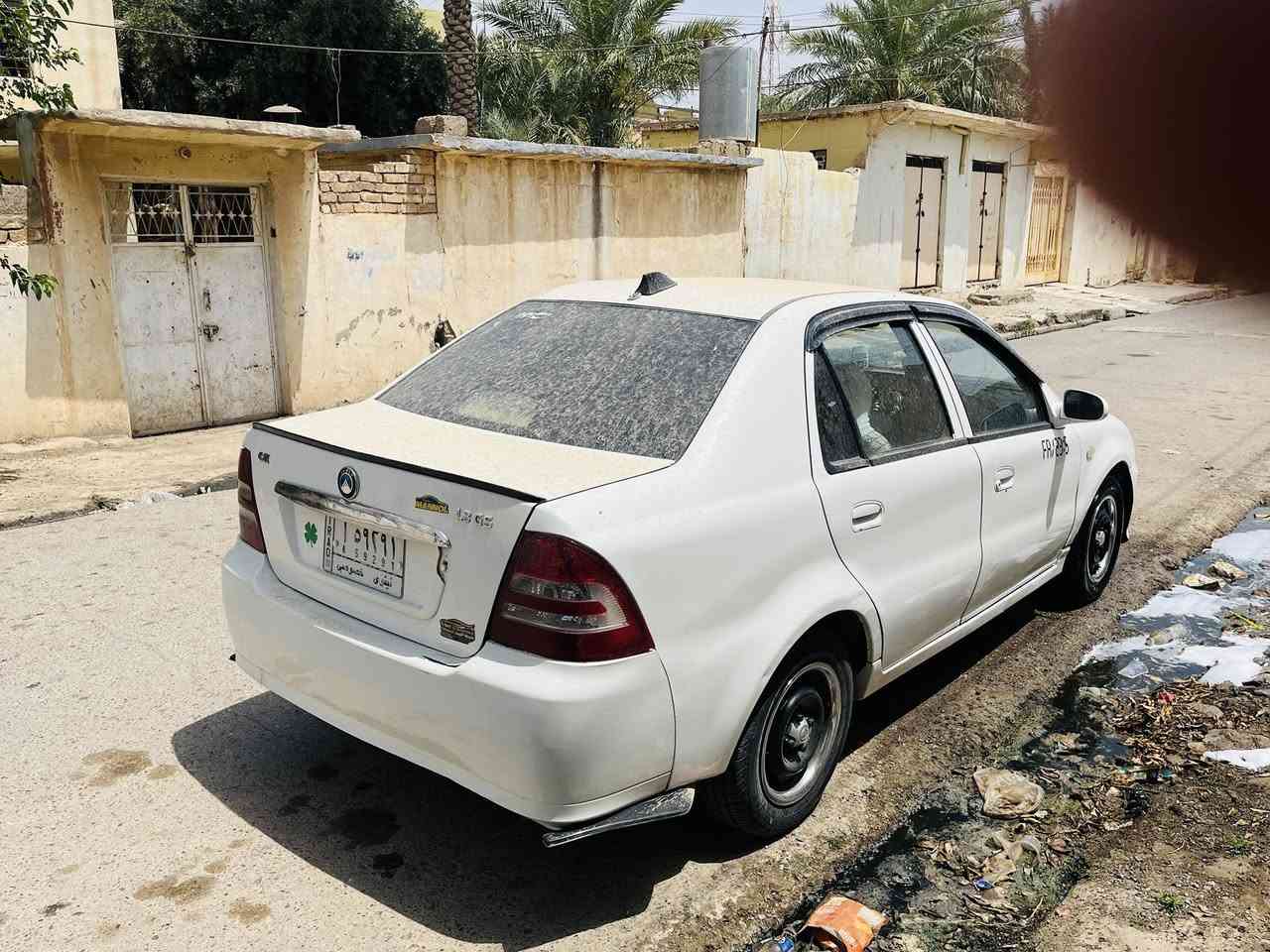السلام عليكم ورحمة الله وبركاته 

جيلي سكسي موديل 2013 رقم نينوى بيها كابون بانزين تحويل ثاني يوم السياره حيل نضيفه مايعوزها بس جام لايت امامي تبريد ثلج يعني من اكلك ثلج ثلج تتفئا نار كير 
محرك شرط  صدر جديد يعني السياره مايعوزها بس ستر الله بيها صبغ جاملغ وبونيد وعندي الجاملخ اليمن هم نطخ يعني 3 قطع فقط السياره ترايها وين مايعجبك السعر 46 وبيها مجال عنوان السياره صلاح الدين الشرقاط 

***********
***********
