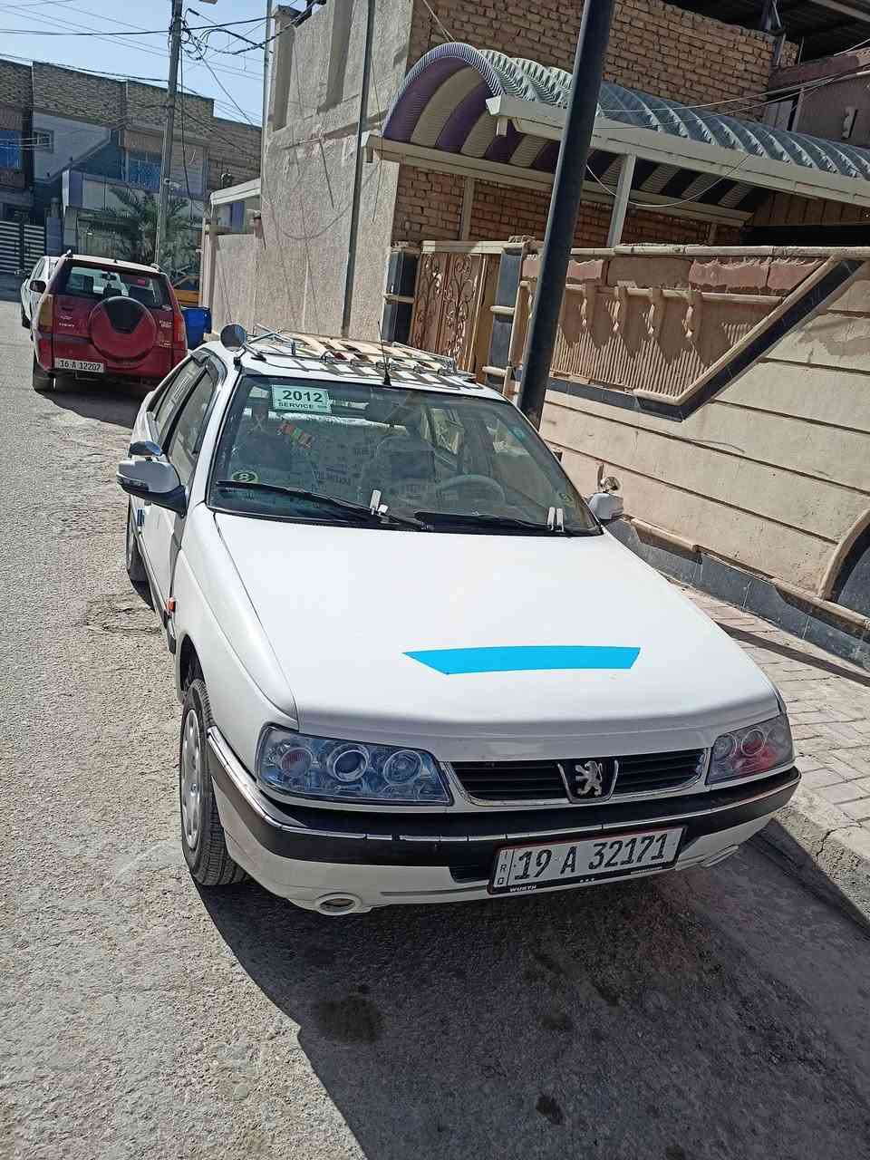 بيجو للبيع سياره جاهزه من كلشي ما بيه اي نقص معمره عالاخير كلشي شغال بيه محرك وكير وحداديه فول ومكفولات سياره احله من الصوره ومجمبزه وبيه شلعه تشك الگاع غرفه كلش حلوه وشاشه اصليه ما تذب عليه ولا ربع السعر 39 وبيها مجال السياره تسوه اكثر من هذه السعر الشراي يتصل ويدلل *********** مكان السياره نجف الكوفه
