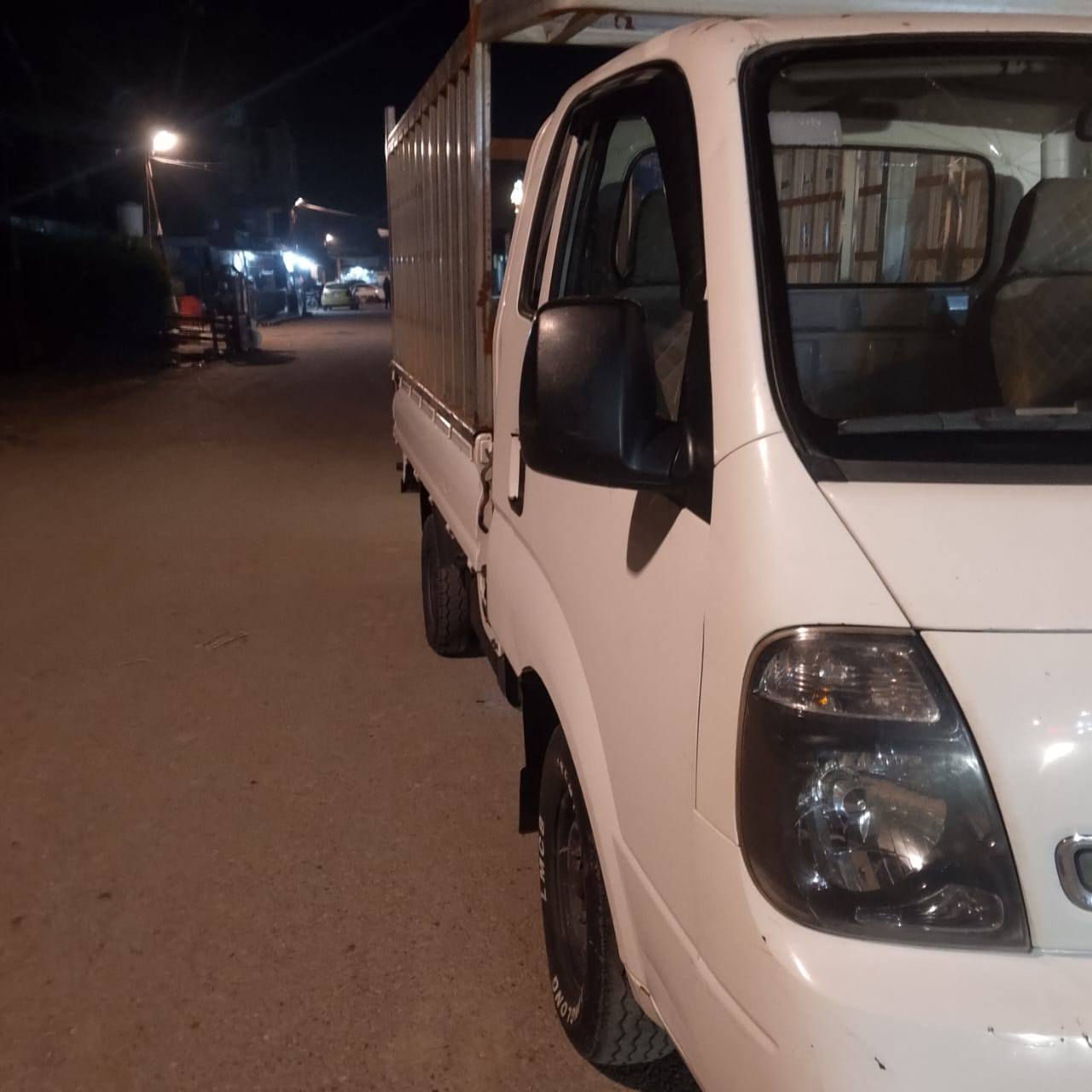 سلام عليكم 2017رقم بغداد سيارة مكفول السعر 120وبيه مجال ***********
