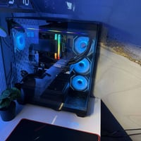 كيس كمبيوتر • مستعمل • مع فانات