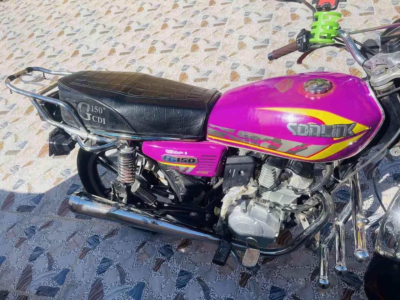 دراجه سيفون موديل 2023
السعر 650بيها مجال ***********🌹
