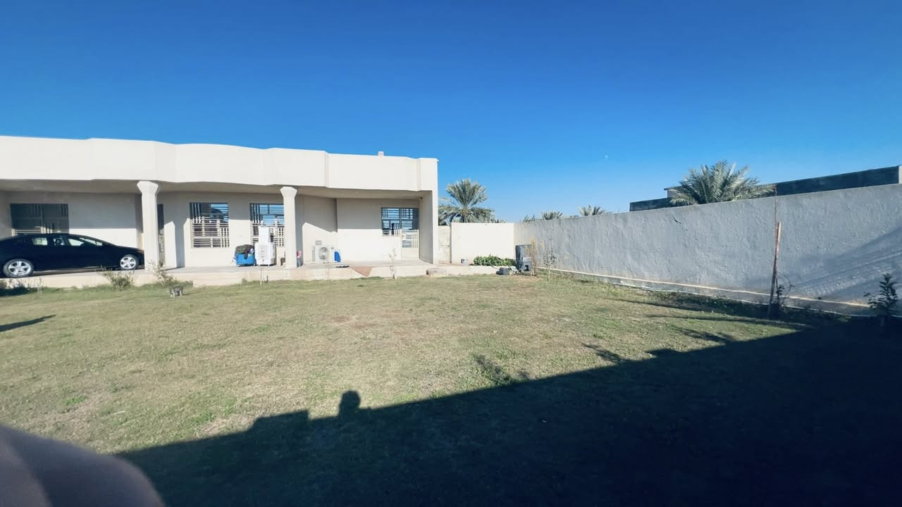 بسم الله الرحمن الرحيم دارين مع دونم طابو سند ٢٥ملك الدارين منفصلين للبيع بغداد ناحيه اليوسفية القصر لاوسط الضباط خلف مكتب حامد القرغلي لاستفسار بي واتساب هاذ رقم ***********
