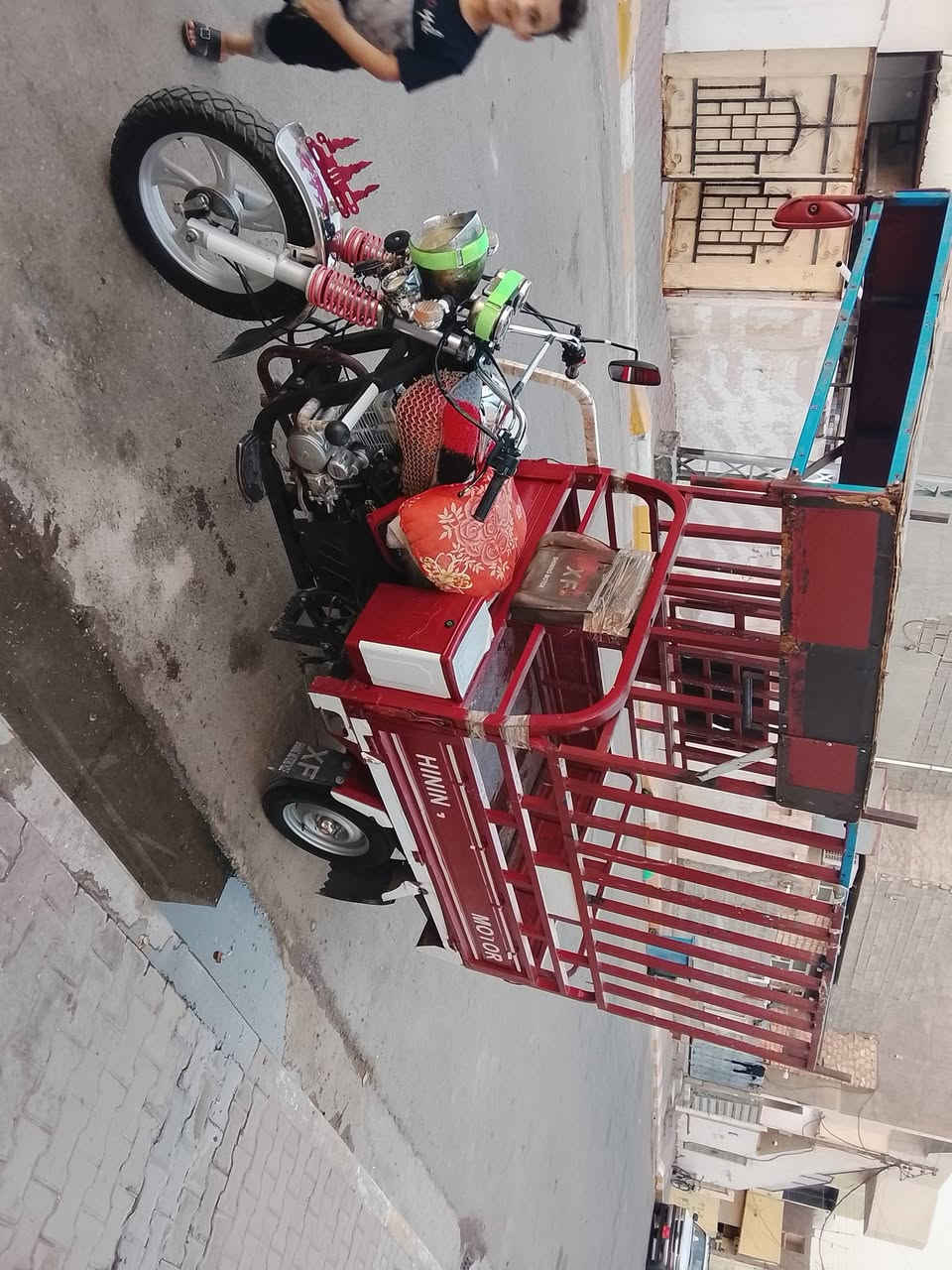شباب ستوته اللبيع موديل ٢١ وراق كمرك ستوته جديده وخير من الله كله شقاله ونضيفه سعر مليون ٧٥٠ وبيه مجال مكاني رمادي رقم الهاتف ***********
