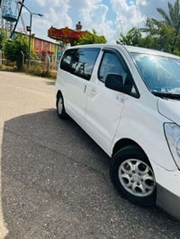 اساتركس 2009 سياره جاهزه  بدون اي نقص كير ومكينه مكفولات بيها صبغ قليل...