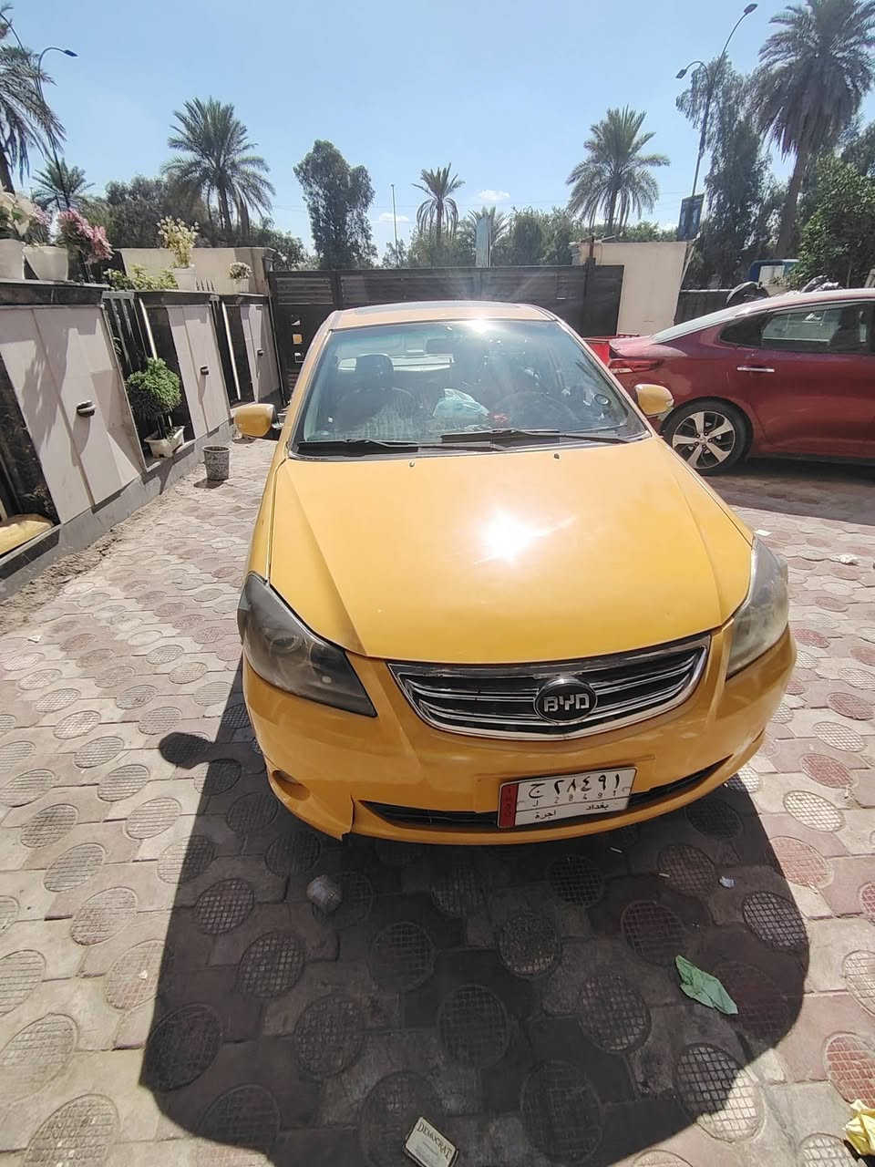 سلام عليكم بيويدي موديل ١٤ كير ومكينه خير من الله سياره حلوه وكاعده بس بيه ضربه بل جملغ الما *********** السعر 47 وبيه مجال
