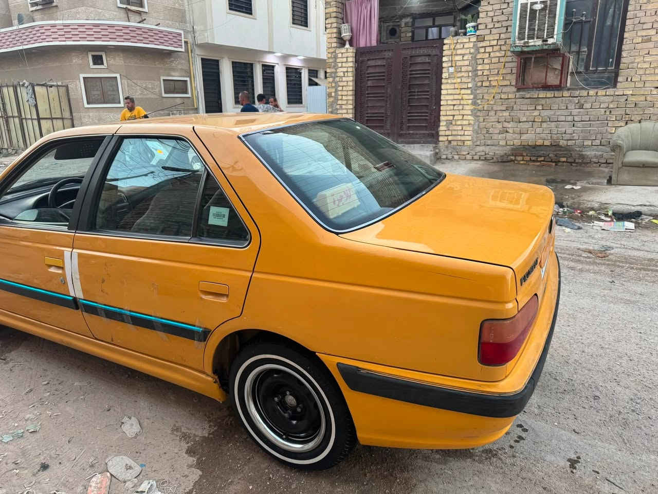 السلام عليكم بيجو بارص ٢٠١٥ سياره مكفوله من الصبغ + المكينه بيه خيط تبخير  السعر ٤٢ وبيه مجال للشراي العنوان بغداد الحريه 
رقم الهاتف ***********
غير متواجد على الفيس
