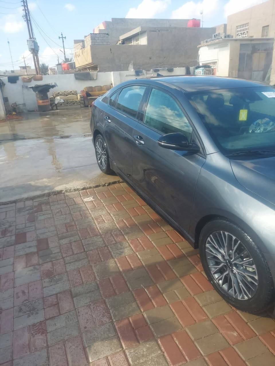 السلام عليكم للبيع
كيا فورتي  ( جيتي لاين )  فول بدون دواخل اربكات كلها سليمه بجم كبس 
وارد امريكي 

رقم  اربيل  دولي بأسمي
موديل 2022
 بصمه تشغيل 
اناره عن الاقتراب 
نظام ترحيب
تشغيل عن بعد 
بصمة ابواب
مكينه ٢٠٠٠ دوش 
شاشة كبيرة Apple Car Play
سايد بريك بصمه
اوتو هولد Auto Hold
حساس ضغط الاطارات 
 كامره دواره خلفيه 
رادار امامي 
 اشاير في المرايا+رادرات جانبية
نقطه العمياء
قيادة ذاتيه 
تحديد مسار
مثبت سرعه Cruise
توقف ذاتي
تبريد شاشة + مناخ منفصل  
كشنات جلد ( GT.LINE )
اشاير بالمري 
لدترحيب 
لد امامي LED
لد خلفي LED
جنطه كهربائي 
ويل كب كروم 
سبايدر خلفي
اوضاع قياده Drive Mode
نظام سبورت sport
 نظام نورملNormal
نظام سمارت Smart
تحكم ستيرن جهتين  
دركة سبورت ( GT.LINE )

صور الحادث داخل منشور
السعر ١٤٧ وبيها مجال 
ماشية ٥٥ مايل
 هزه جديدة سنوية ***********
