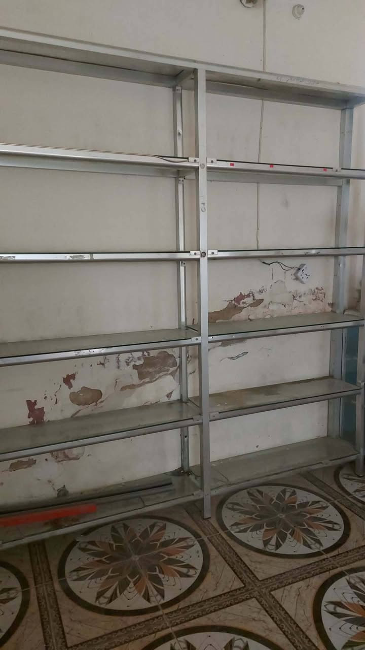 مجمده عارضه نضيفه كلش ب٢٠٠ ورفوف نضيفه 
١٧٥


**إذا كنت صاحب هذا الإعلان وتريد حذفه لأي سبب، رجاءا أرسل رسالة إلى الدعم الفني**