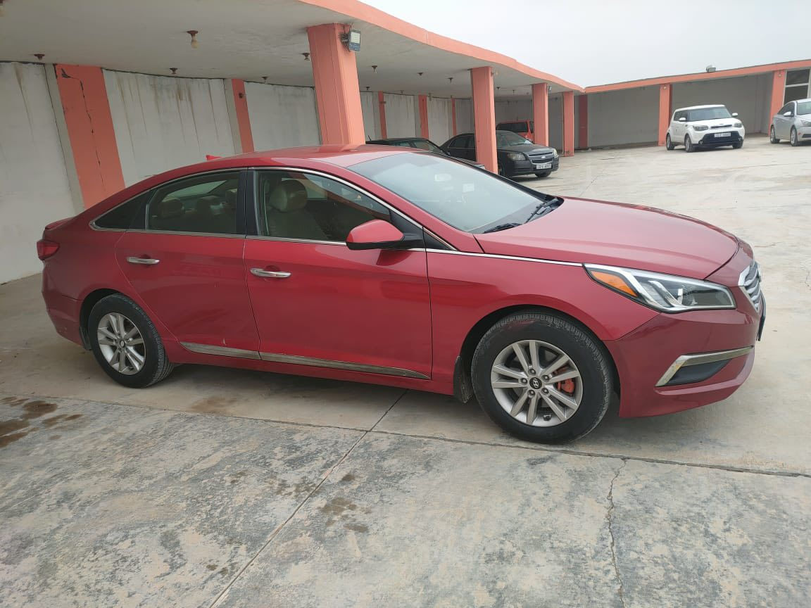 سلام عليكم
للبيع سوناتا 2017
وارد أمريكي

رقم سليمانيه 
السنويه لحد 2028 ينتهي
تخم تايرات  جديده
ماشيه 220 الف حقيقي
السونار مرفق

موقع السياره _ ديالى خانقين

للاتصال   ***********
