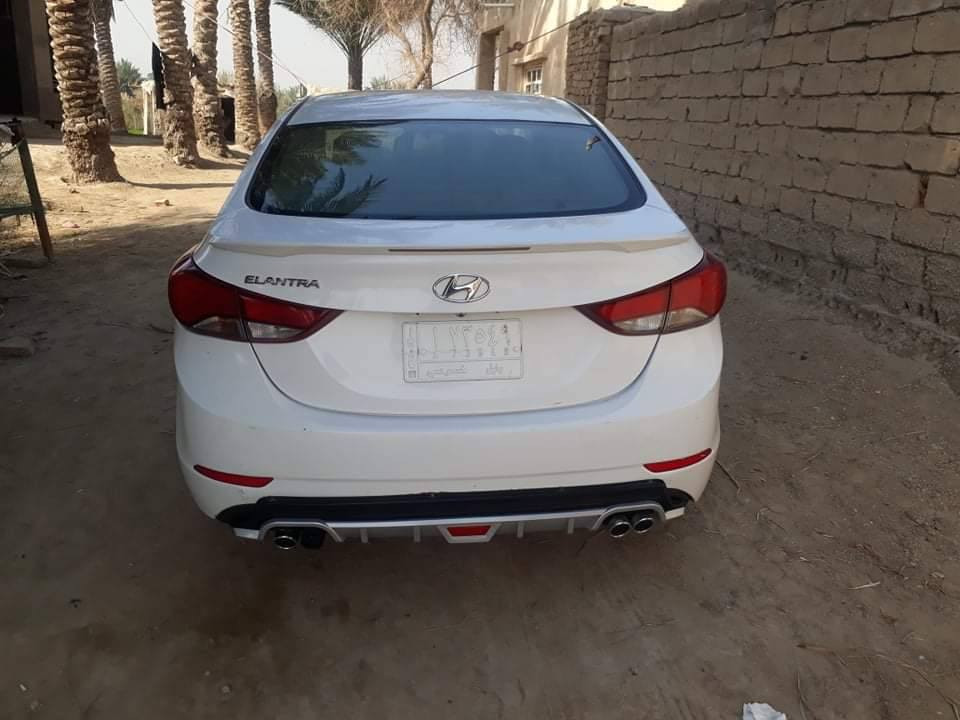 سلام عليكم انتره 2016 سياره جاهزه وبسمي بيه بارد ب الباب السايق وبارد ب البنيد السعر ب 125 وبيه مجال ***********
