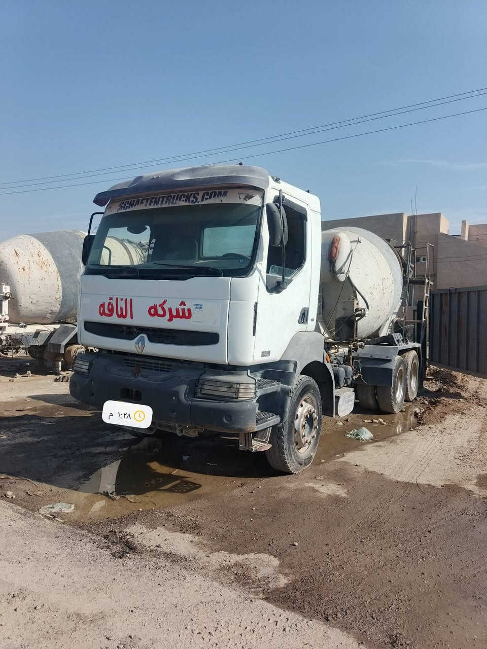 اسلام عليكم عندي هاي خباطه رينو  2004للبيع سياره جاهزه للعمل تشتغل كلشي مابيها. جدر 5متر ترهم مال باور. مكانها بغداد للستفسار اتصل ***********
