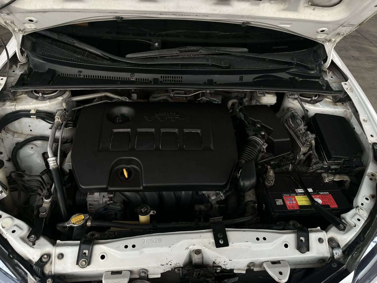 السلام عليكم #للبيع #كورلا2017
ماشيه 106 ميل كير ومحرك شرط صدر كله جديد 
تخم تايرات جدد السياره مال جناي عليها تغليف كامل عازل صوت وحراره رقمها سليمانيه جديد شرط التحويل مواصفات LE معروفة 
ضرر جاملغ وبنيد ضررها مو قوي صور موجوده 
#سعر138 وبيها مجال للشراي
مكاني صلاح الدين #تكريت 
رقم ***********
