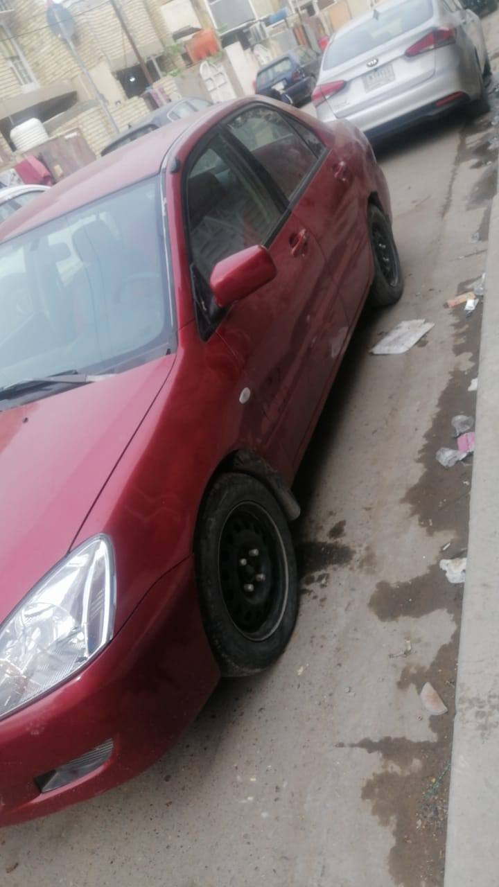 سلام عليكم لانسر ٢٠٠٦ مكينة ١٥٠٠ قبق اسود مصبوغة حزام اثر جراد بدون دواخل تبريد شغال شاشة باتري جديد رقم نجف دولي المكان بغداد الشعب السعر ٦٣ وبيها مجال شرط التحويل موبايل ***********
