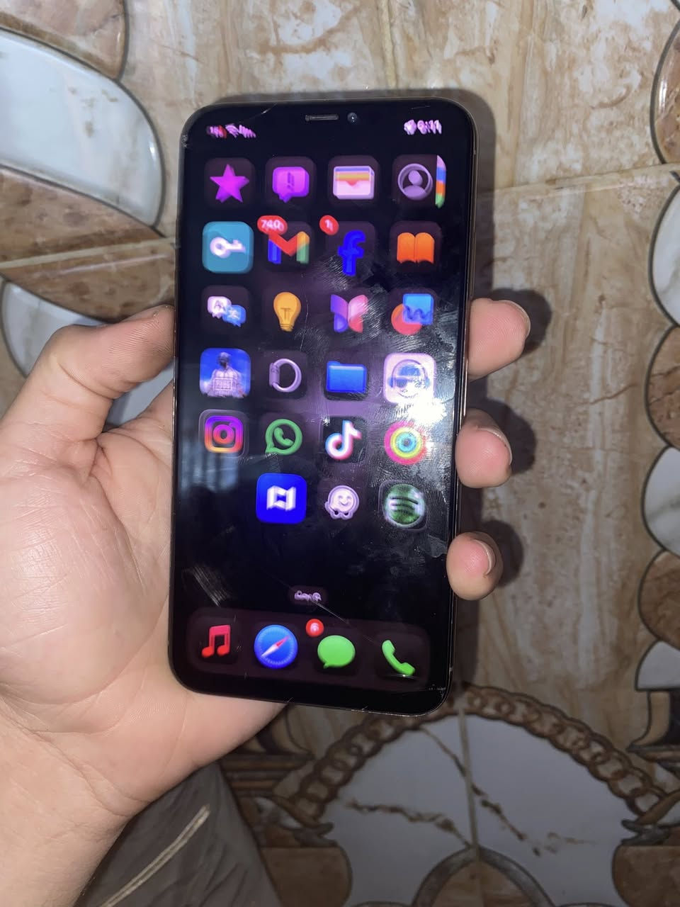 السلام عليكم XS Max
ذاكره256

ضهر مفطر 

شاشه  بلادي وكاله بيها فطرين مامثرات عل لمس وبي طبوع 

بس خلل بل كام. الخلفي مره تشتغل مره لا تصير ب10

السعر 120وبي مجال

رقمي***********
