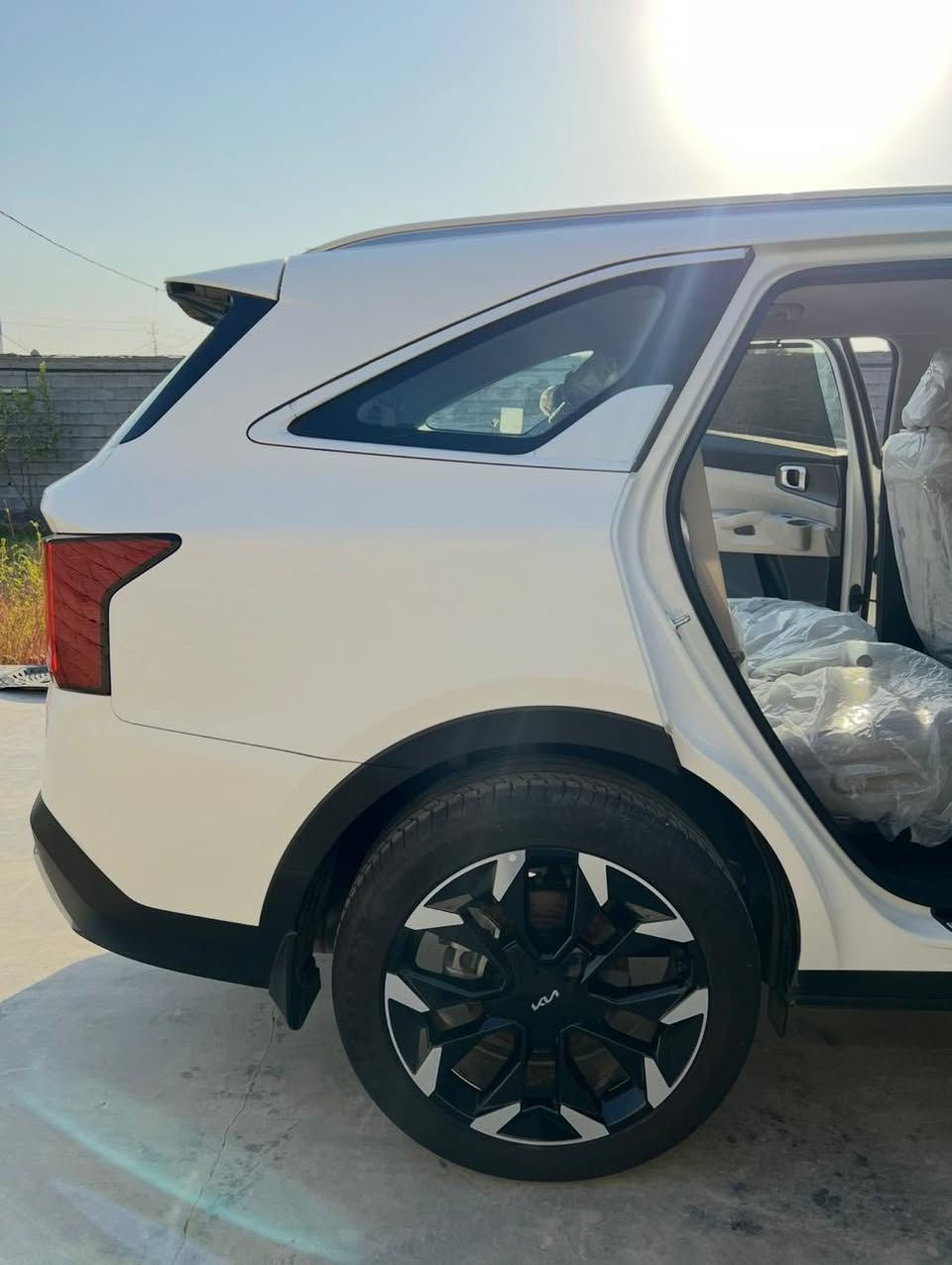 السلام عليكم للبيع سورنتو ٢٠٢٤ خليجي رقم بغداد فول مواصفات عدا البنوراما مكفوله محرك ٦ سلندر ماشيه ١٩ السعر ٣١٧ ورقه الموقع بغداد الغزاليه للاستفسار الاتصال ***********
