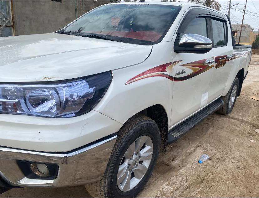 هايلوكس فورويل ١٩بريميه لون صدفي كير عادي (كازززز)مكينه وكير وكشر كفاله عامه فقط بارد بيه رقم اربيل شرط التحويل السعر ٢٣٣وبيً مجال الاستفسار العنوان البصره القرنه ***********
