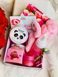 بوكس تجميلي • توصيل مجاني • جاد رولر