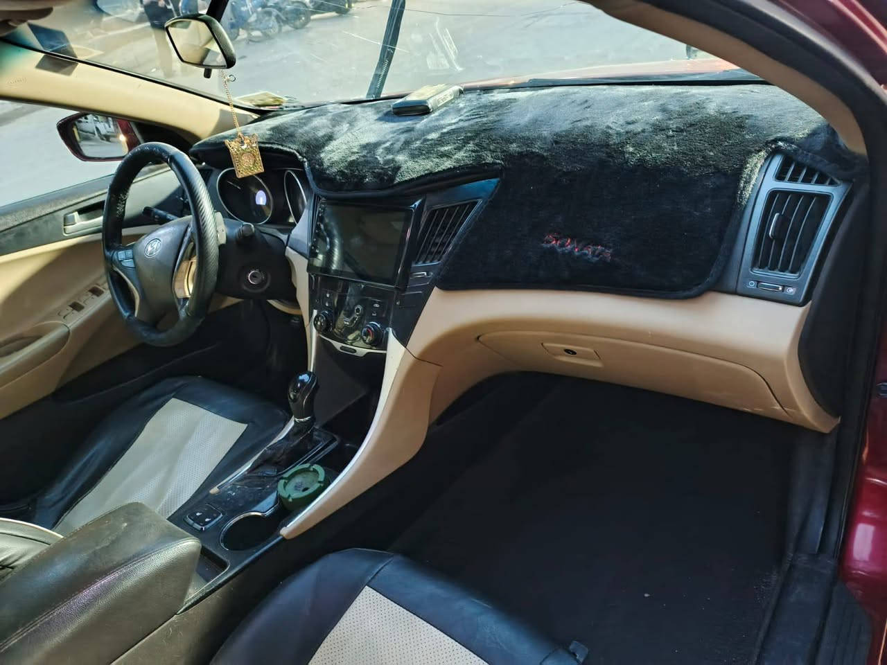 سوناتا 2011 وارد امريكي محرك gdi محرك كير جديد السياره داخل بيجي داخلها كلش حلو السياره صبغ اموضح بالسونار حادثها بنيد فقط وشرط بدون داخل شواصي لغود مكفوله وعندي بيها 3 سونارات كلهن نفس الشي السياره جديده بمعنى الكلمه رقم ديالى بسمي المكان بغداد الكريعات 

السعر 95 وبيها مجال 

***********
