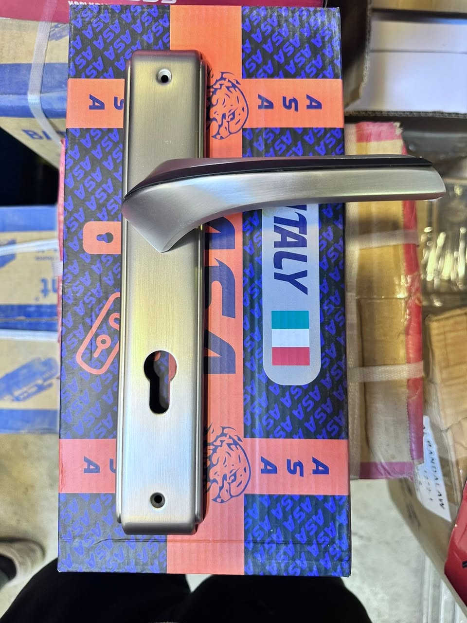 تتوفر جميع انواع اليدات 
7 انج 
ثقيل و وسط و خفيف
—————————
الشطرة/شارع دبي/قرب مستوصف الفتاحية 
***********
