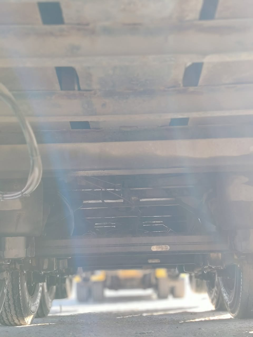 السلام عليكم ورحمة عربانه للبيع أوربي تك تاير ٣ محاور ( فصخ  وربط سليمانيه)  ***********   عنوان طوز سليمانبيك
