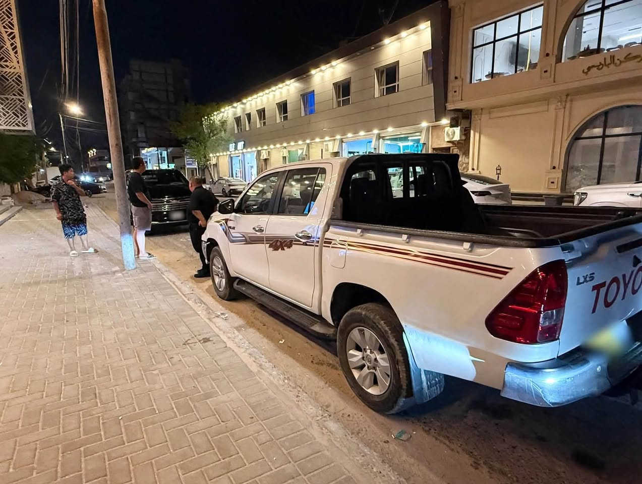 بريمي اصل گاز ٢٠٢٠ رقم اربيل فول مواصفات كفاله من الحادث والصبغ والتصليح سياره جديدة وماشيه ١٤٦ بلاد شرط على ايد جناي واحد من الزيرو مكينة ٢،٨٠٠ زيرو
مكينة وكير كفالة عامة من اي عيب او نقص وحداده جديدة
للبيع او المراوس بأحدث
مكان السيارة في البصرة 
*********** الاتصال بالنهار للشراي وبالخدمة
