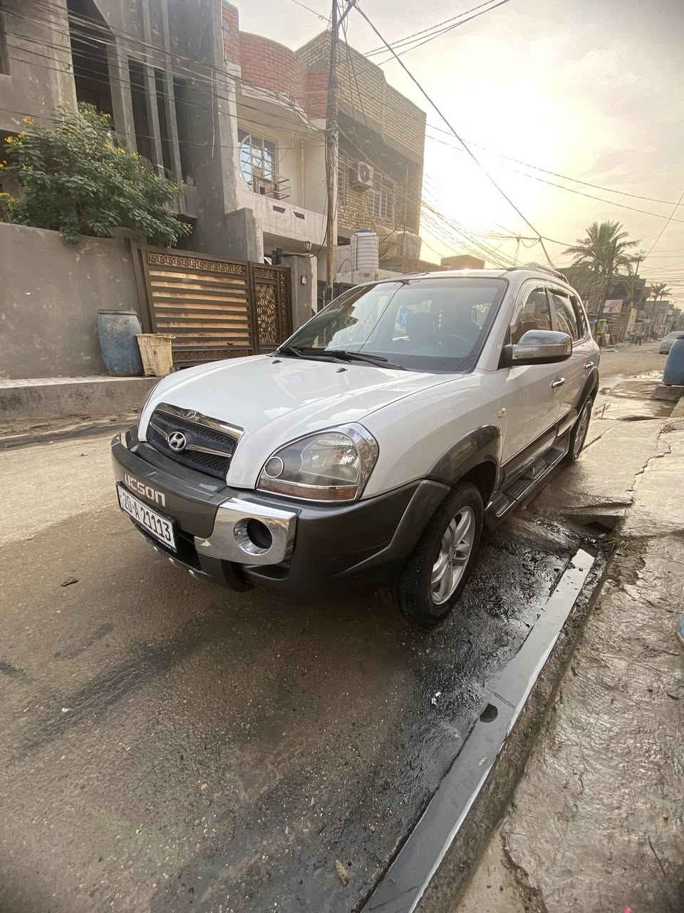 السلام عليكم  مرخصت مدير الكروب المحترم 
توسان 2009 لون ابيضّ رقم ديالى لوحات انكليزي باسمي شخصيآ سنويه لل٢٨ هزه جديده السياره كفاله عامه من الصبغ والتبديل والضربه سياره جديده عل وضع الشركه مكينه كير كله بلاد وسونار مرفق مع الصور مواصفات اعلى فئه بموديله السعر ١٢٧ وبيه مجال للطيبين 

ملاحضه ممشه السياره 111الف حقيقي وين ميعجبك افحص مكان السياره ديالى بعقوبه للستفسار على الرقم ***********
