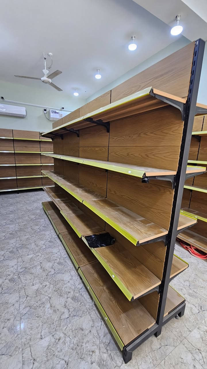 سلام عليكم
رفوف مستخدم كم شهر  حديد يتحمل 100كيلو للبيع مع رفوف زجاج عارضه واجه 
العنوان البصره 
***********
