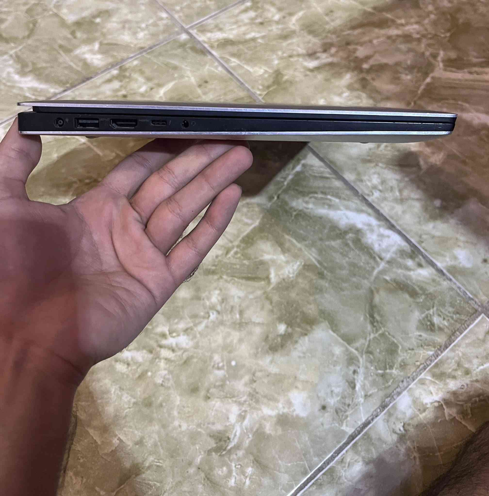 سلام عليكم 
لابتوب للبيع 
Dell precision 5530
الجهاز نظيف استعمال قليل
المواصفات 
شاشة لمس  وبطارية جيدة وباقي المواصفات بالصورة 
السعر ٥٥٠
مكاني بغداد الحرية 
***********
