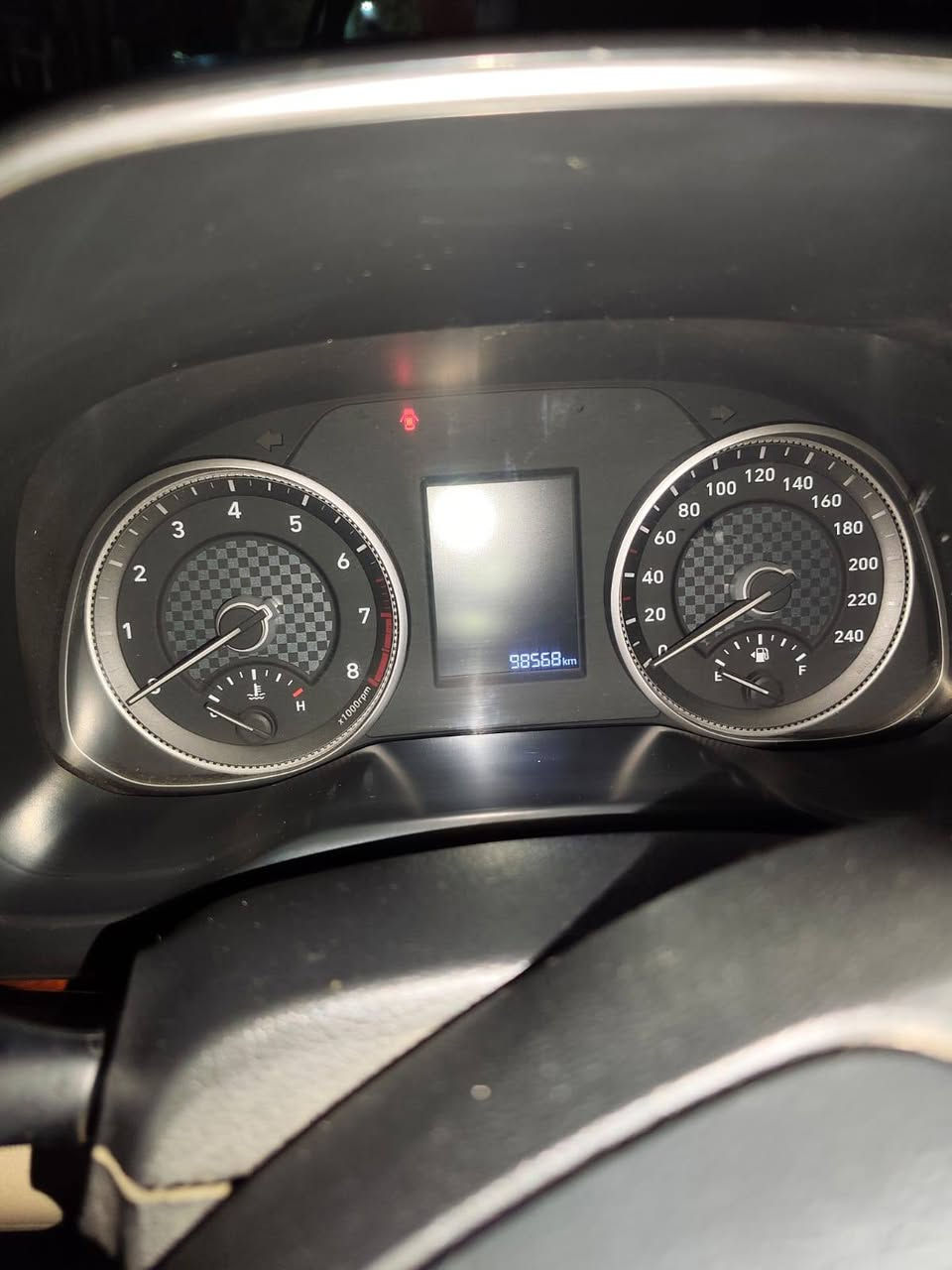 النترا موديل ١٩ خليجي بيه طخه بجاملغ  الأيسر  مثل مواضح بصوره راجع بارد بعده مامكحل وبيه باب الايمن شخط مثل ماموضح بصوره ماشيه 98الف باقي سياره كفالا محرك  وكير  السعر 163وبيه مجال بصيط بغداد مدينه الصدر ***********
