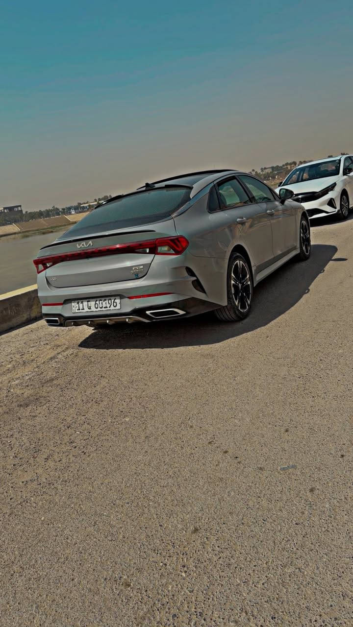 السلام عليكم كي فايف جيتي لاين موديل 2024 

رقم بغداد 

ماشيه 14الف ميل   فول مواصفات 

دخل  جلد. احمر
بانورما
تحكم ستيرن 

4 انضمه قياده 

كرسي كهرباء 

تشغيل عن بعد 

رادار امامي 

قياده ذاتيه 

دخول ذكي 

شحن لاسلكي
بعد بيها هواي مواصفات 
بيهة 4قطع 
مكينه ١٦٠٠ تيربو  كير 8
السعر 155 وبيه مجال 
📍مكان السياره بغداد 

📞رقم صاحب السيارة ***********
