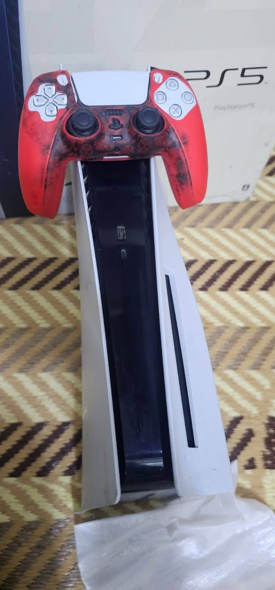 بلي5 فات مهكر نظام9 ذاكرة 825 غراضة كاملة لامفتوح ولا مصلح
يجي ويا يده و5 العاب

السعر ٦٨٥ الف الشراي يتفضل خاص 

رجائا لاتجي تكسر بالقعه


**إذا كنت صاحب هذا الإعلان وتريد حذفه لأي سبب، رجاءا أرسل رسالة إلى الدعم الفني**