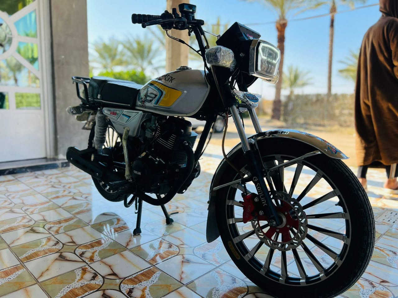 السلام عليكم دراجه للبيع موديل24 اوراق بغداد المكان واسط عزيزيه/***********/***********
