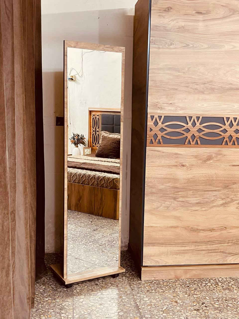 #غرفة_تركيه_للبيع_نضافه 💯 🛏️🪞
من هوم سنتر وكالة الأصلية 8⃣ قطع
سرير مخزن جديدة ولا شخط ولا زلغ 
ملائمة للعرسان غرفة حلوه تكمه ثكيله
مستعجلين على البيع سبب الأنتقال
***********
