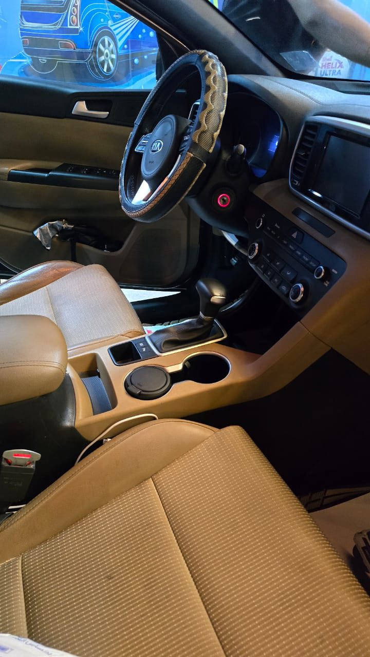 🚗 كيا سبورتج موديل 2020 للبيع
🔹 المواصفات:
 • محرك: 2000 سي سي دوش ⚙️
 • حساسات أمامية وخلفية 🔔
 • شاشة نافيكيشن أصلية 📺
 • مقاعد جلد ومخمل 🛋️
 • تحكمات ستيرن كاملة 🎮
 • درايف مود 🚙
 • كاميرا دوارة 📸
 • تبريد مقاعد قطعتين ❄️
 • شاشة وسطية ديجيتال 💻
 • ويل كب 🏎️
 • AUX + USB + Bluetooth 🔌
 • المسافة المقطوعة: 46,000 كم 🛣️
 • رقم بغداد الجديد 🏙️
 • مكفولة: خالية من الصبغ والحوادث والمشاكل الباردة 🔒

لمعرفه السعر اكتب "تم" يوصلك خاص📩

📞 للتواصل: ***********
