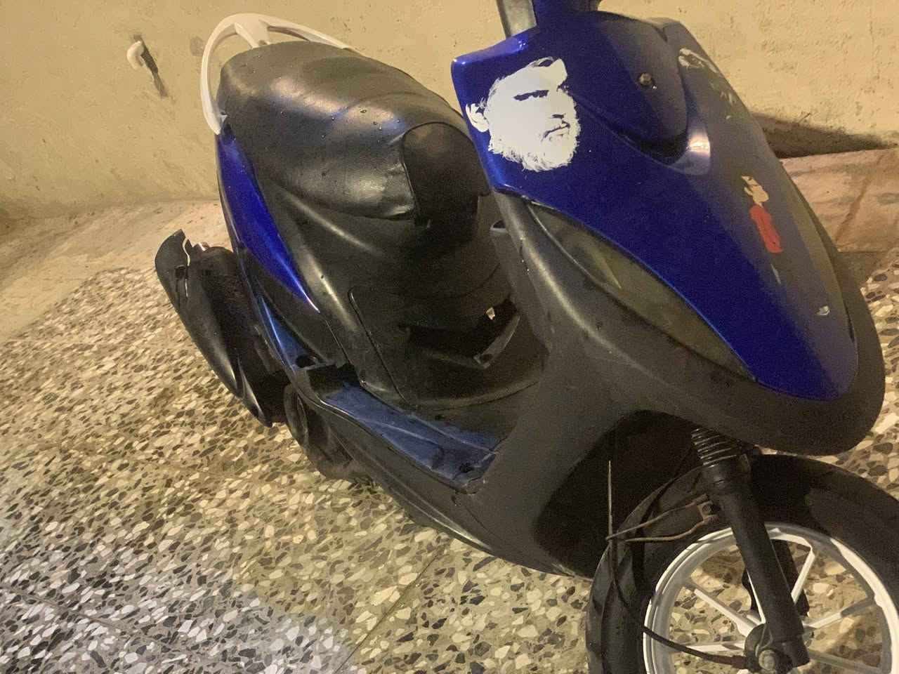 السلام عليكم ماكس عدلة ياباني مكنيه ناعمة دراجة كاملة من  كلشي بس بية خيط تبخير شلعة ومعدل دراجة دكة هندر بكل وكت صافية السعر ٣٧٥ وبية مجال مكاني بصرة حيانية 
واتساب ***********
