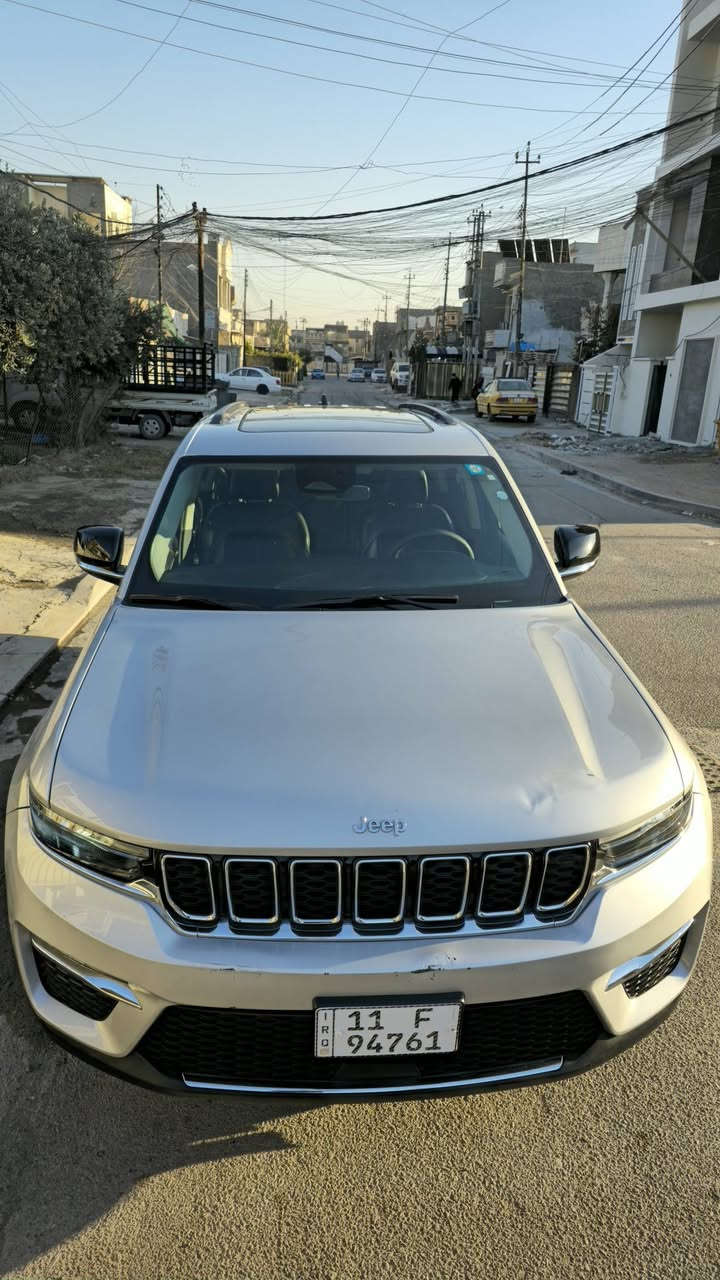 للبيع 2024 Jeep Limited (جيب المتد) - وارد أمريكي.
مواصفات كاملة FullOptions) و تفاصيل مميزة

الموديل: 2024

السعر 330 

المواصفات المتد (Limited) أعلى فئة بصمة، شاشة كبيرة، كراسي جلد كهرباء، رادار كاميرا، وغيرها من المواصفات

حالة الضرر حادث بسيط جداً بابين جانبيات وجاملغ ، تم تبديل القطع بنفس اللون شد بلاد بدون صبغ أو معجون

نهائياً.

الوضعية السيارة نظيفة جداً وبحالة ممتازة، جاهزة

للاستخدام وما محتاجة أي مصاريف.

ماشية 38 الف 

مكان السيارة الدورة 

 للتواصل والاستفسار: ***********
