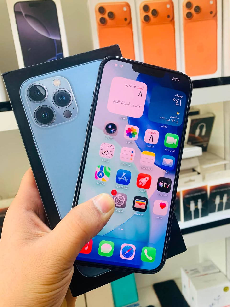 السلام عليكم للبيع
iphone13 pro max 
ذاكره 256
بطاريه 80%
نموذج M 
نضافه 90%لون بحري 
الجهاز مكفول كفاله عامه كلشي ممبدل بيه وكله شغال مابيه اي خلل ضمان يوم كامل السعر قفل ٦٢٠ الف مكاني بغداد مدينه الصدر رقمي ***********
