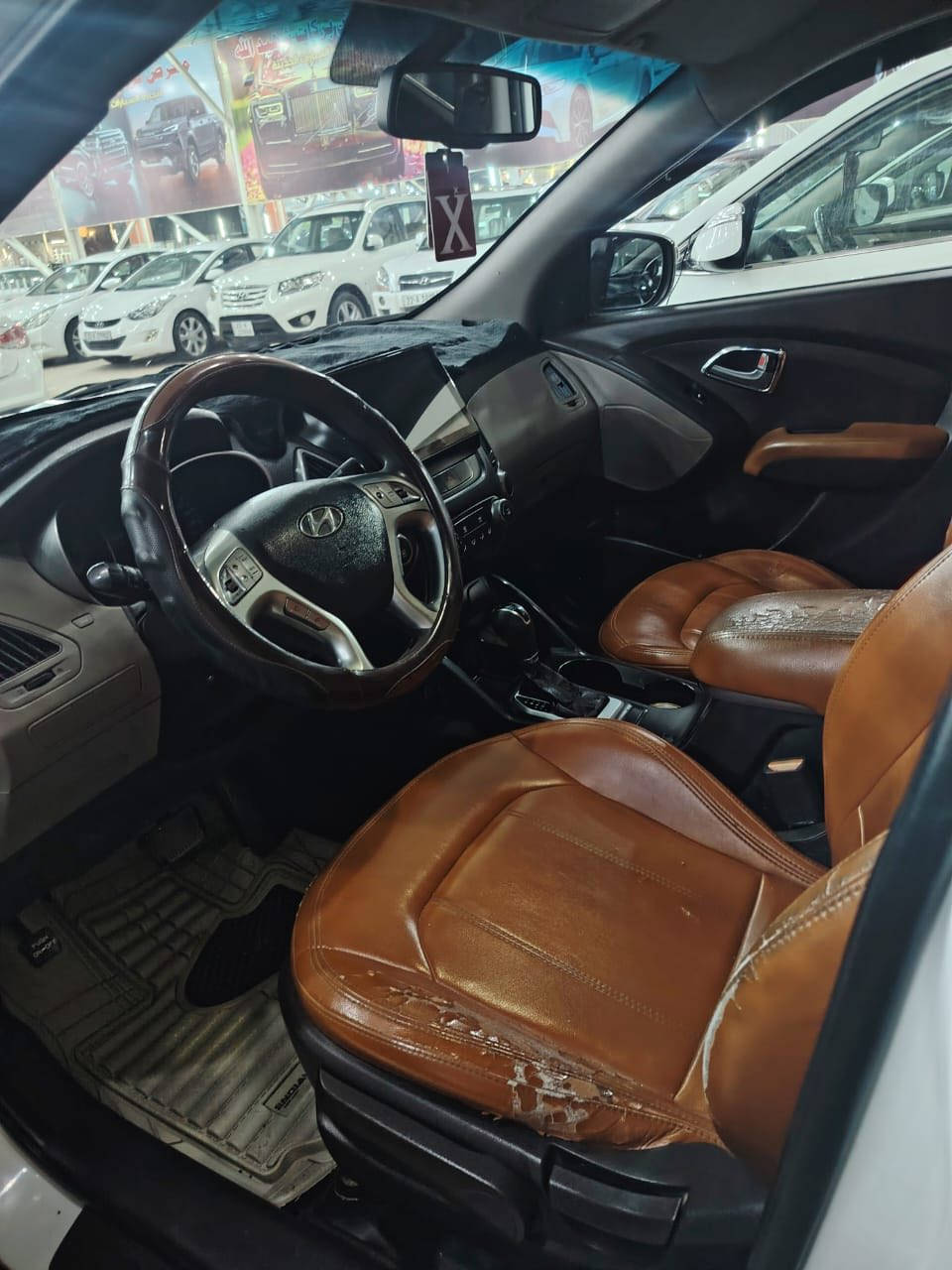 توسان موديل ٢٠١٤شكل ١٥للبيع اومراوس حسب القناعه مكفوله من ضربة وتبديل والفتح فقط الي بجنطه سونار داخل المنشور مكينه كير حداديه جاهزات تبريد تخم تاير جدد رقم نجف نكليزي تحويل شوكت ميعجبك سيارة بسمنه السعر ١٥٢بيه مجال بسيط مكان سيارة نجف الاستفسار اتصل ع الرقم ‭٠٧٨٦ ٩٢٢ ٤٦٢٧‬
